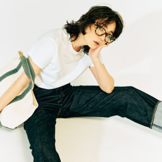 【白Tとデニム】を40代が「端正＆ちょうどよくカジュアル」に着るシルエット＆小物を徹底解説！