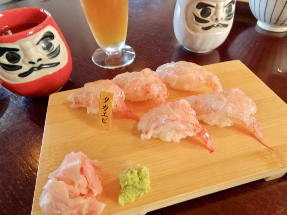 タカエビの握りはあまりの美味しさにおかわりしました
