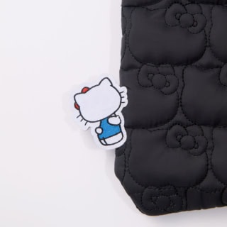 「わあ、なに、リボンまでキルティングに入ってる可愛い！」と騒いだあとで、キティちゃんの後ろ姿に気づいて完全に落ちました。11月号の付録はCITEN×Hello Kittyの「ひょっこりタグが可愛いふわふわキルティングトート」