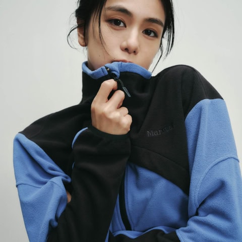 【40代のアウトドアMIX】洒落カラーで街でもモダンに決まる「マーモット」のフリース&キャップ
