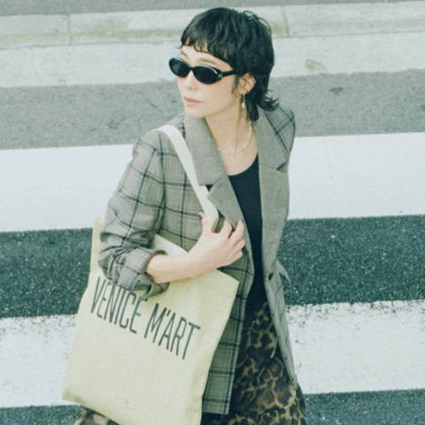 今買って秋も使えて「柄on柄」でも洒落るのは「チェック」と「レオパード」【20日間着まわし】