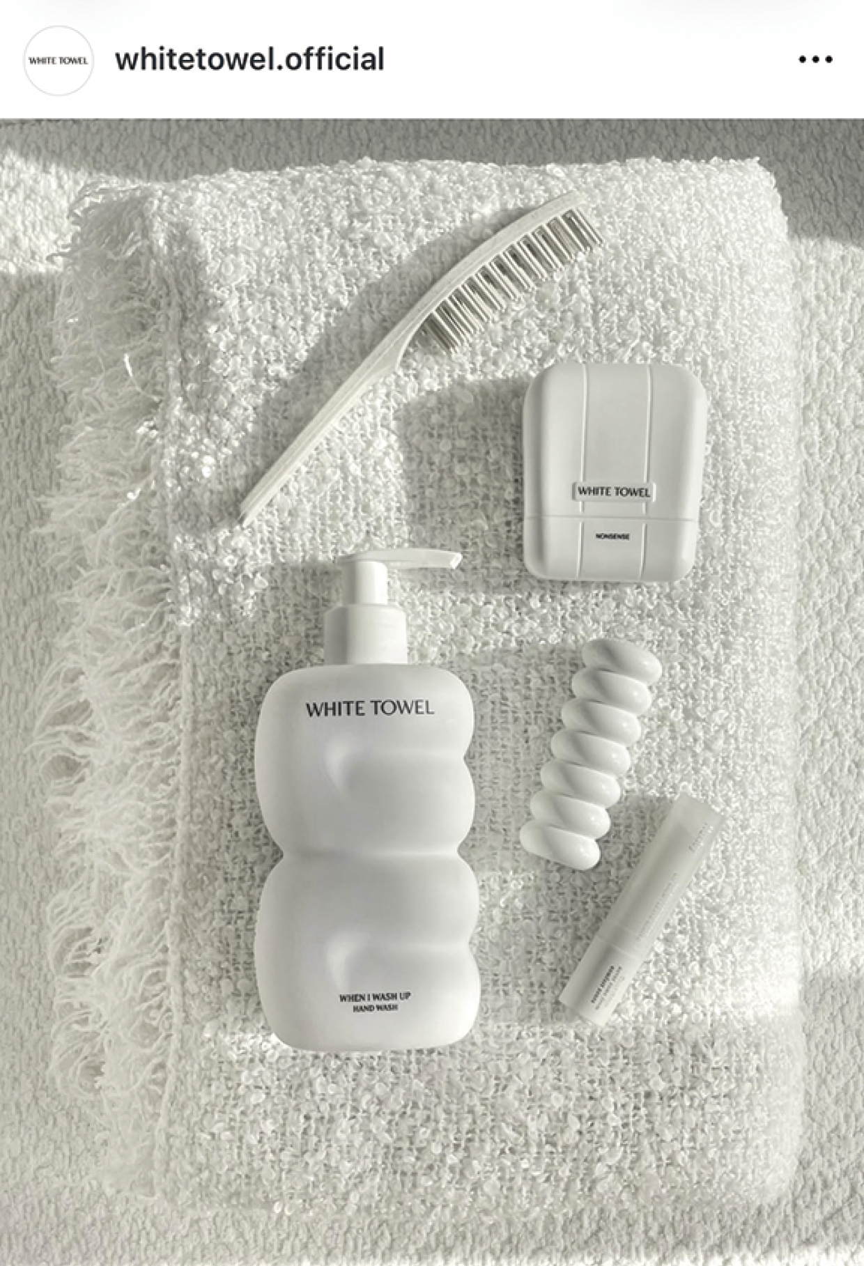 WHITE TOWEL HAND CREAM、HAND WASH 韓国国内ではwhitetowel.krで購入可。