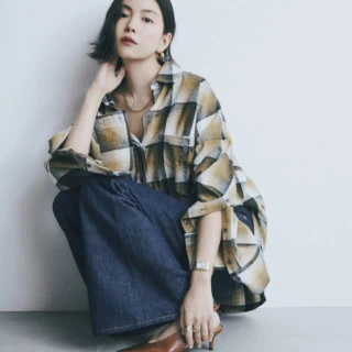 シーニュのソフトローンオフショルブラウス Yunaはエアリーさが魅力
