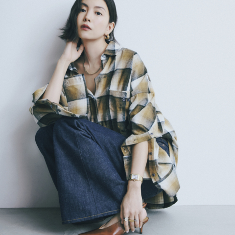 40代、ちょいレトロなコーデには【ヴィンテージ風ジュエリー】合わせが一気にこなれます