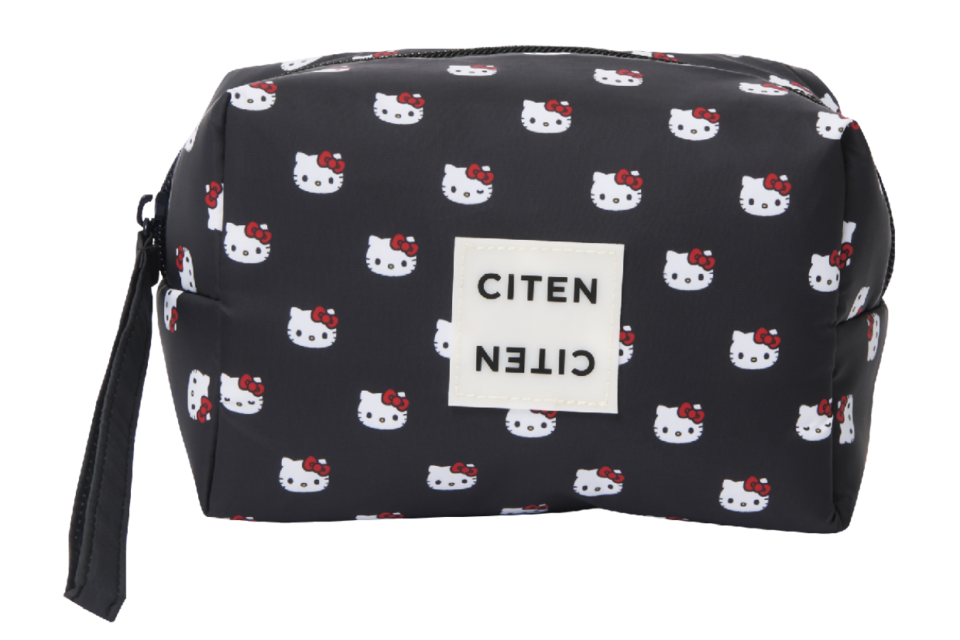 サイズ(約):H9.5×W15×D8.5㎝ ※ポーチ以外は付録に含まれません © 2026 SANRIO CO., LTD. APPROVAL NO. L672484 オトナミューズ11月号増刊付録 ストラップ付き! マチたっぷりのふんわりポーチ