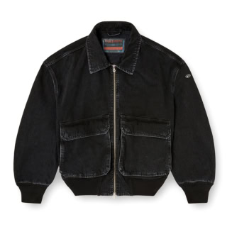 デニムジャケット［D-KURZ］¥86,900（ディーゼル／ディーゼル ジャパン）