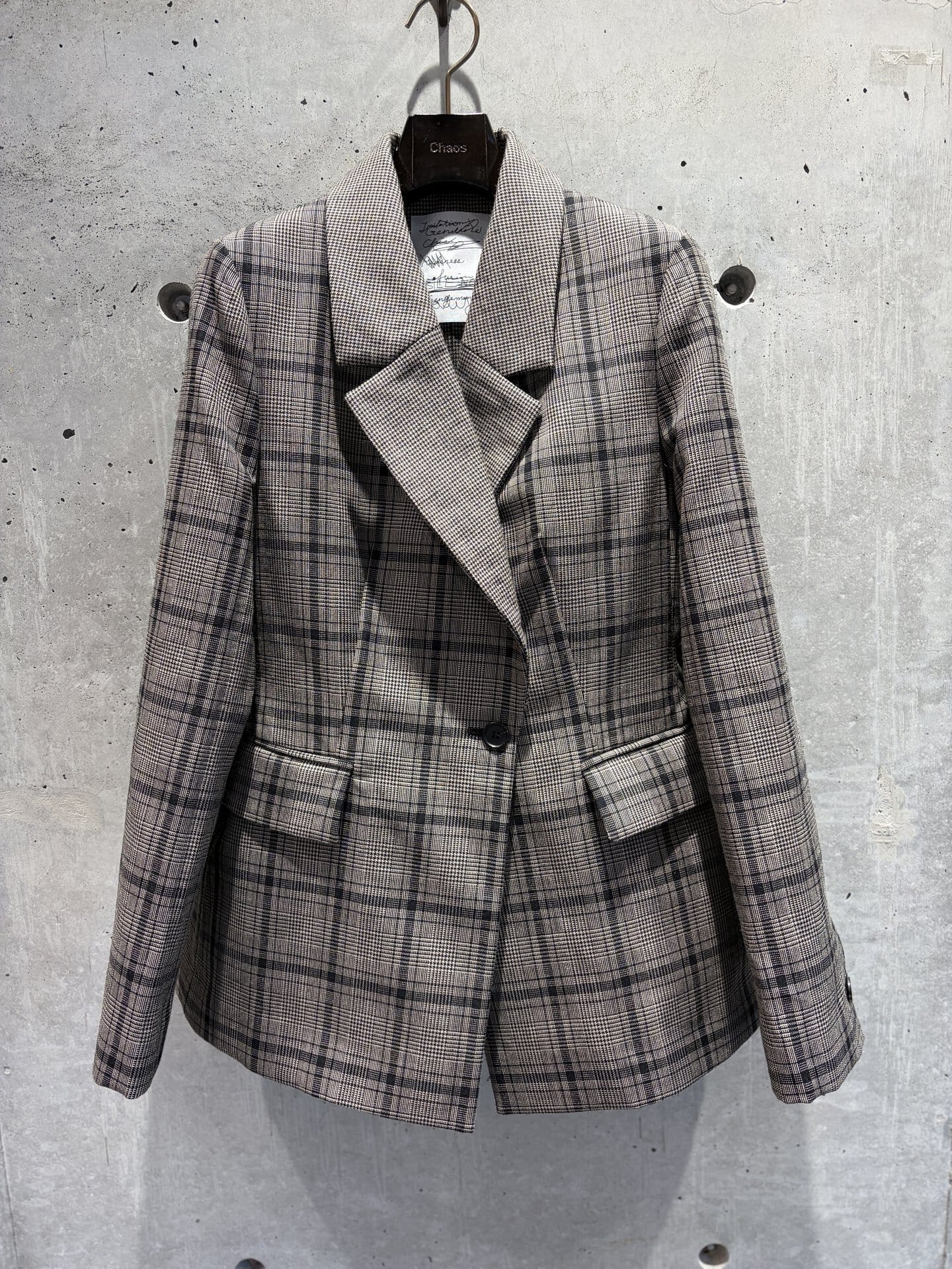 チェックジャケット￥121,000（カオス）