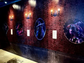 事前に行われた原宿のPOPUPイベントにて。魔女たちの「感情と出会うメイクルーム」。4人の魔女が表すのは喜怒哀楽。それぞれのイメージのメイクルックとアイテムが紹介されていました