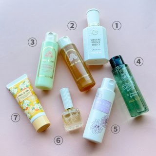 スキンケアラインからハンドクリーム、ヘアケア、ネイルオイルまで揃った贅沢なラインナップ。ご褒美感たっぷりの心地よい香りに包まれながら、冬の乾燥しやすい肌と髪をうるおいで満たします。