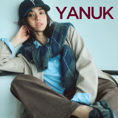 本当におしゃれな人は今【ブラウンデニム】一択。大人気ブランド・ヤヌークの美脚フレア&バギーがこの秋の大本命です!