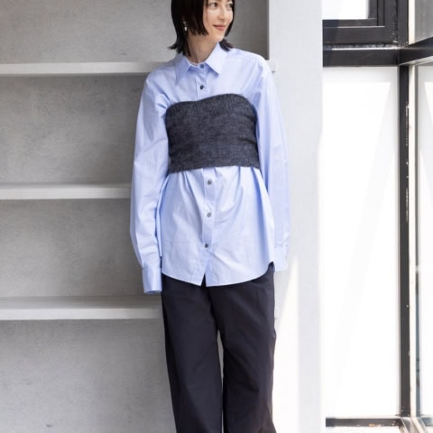 【40代スナップ】秋の装いの救世主。「ニットビスチェ」でコーデが一気にアカ抜け|平井美帆さん