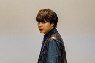 村井タケル…磯村勇斗　 劇団「ウイスキーボンボン」の看板俳優。