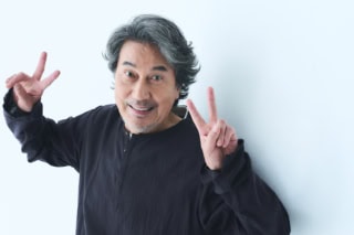 （役所さん）ただコメディ要素のある台本、読みながらこちらが笑っちゃうような台本っていうのは、演じるのはやっぱりちょっと、怖くなります。読んでる面白さを実際に演じて、面白くなくなったらどうしよう、というプレッシャーはありますからね。そういう意味で、やっぱりこう、宮藤さんの台本は本当に笑いながら読めるので、この面白さを消さないようにしなければって、思いましたね。