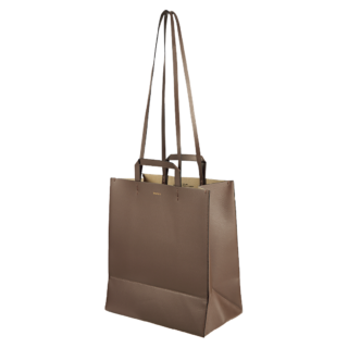 バッグ［H30.5×W27.5×D15.5㎝］¥66,000（ザンケッティ／Deuxième Classe 青山店）