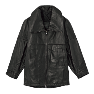 レザージャケット¥429,000（ブランカ／Deuxième Classe 青山店）