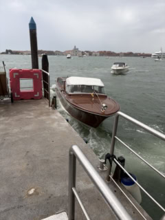 クラシックな佇まいが、ヴェネツィアの街の雰囲気ともマッチしていました!
