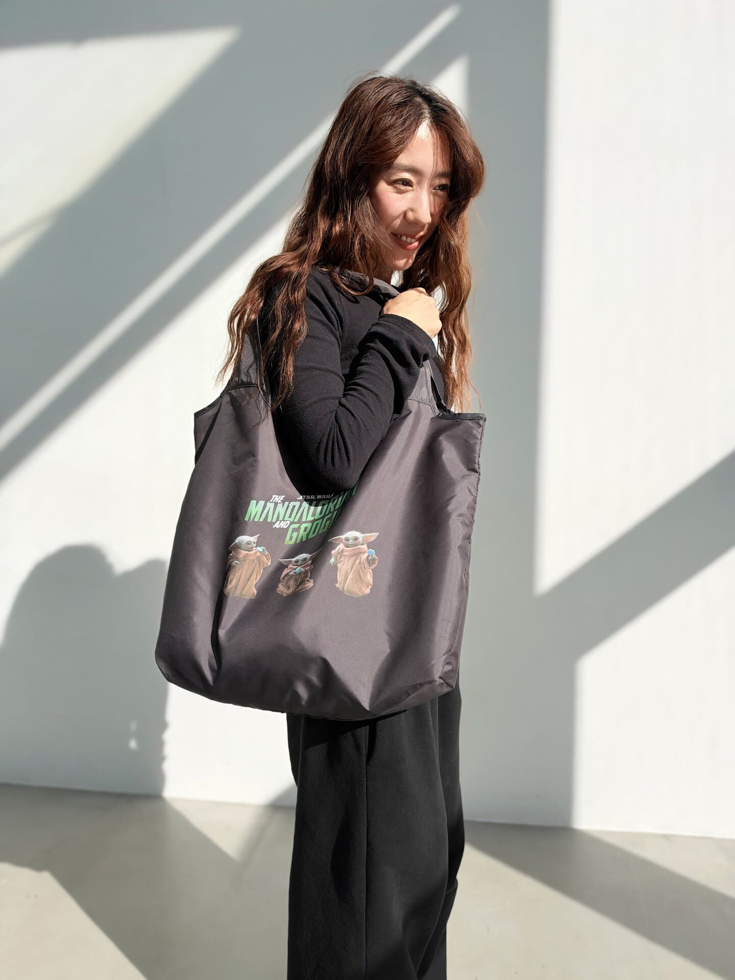 スタイリストの伊東牧子さんの私服×グローグー。モノトーンスタイルに合う～♡
