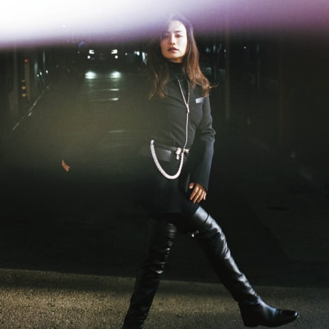 「新たに歳を重ねた姿を撮ってもらいたくて」佐田真由美がこの秋欲しいエルメスとのひととき