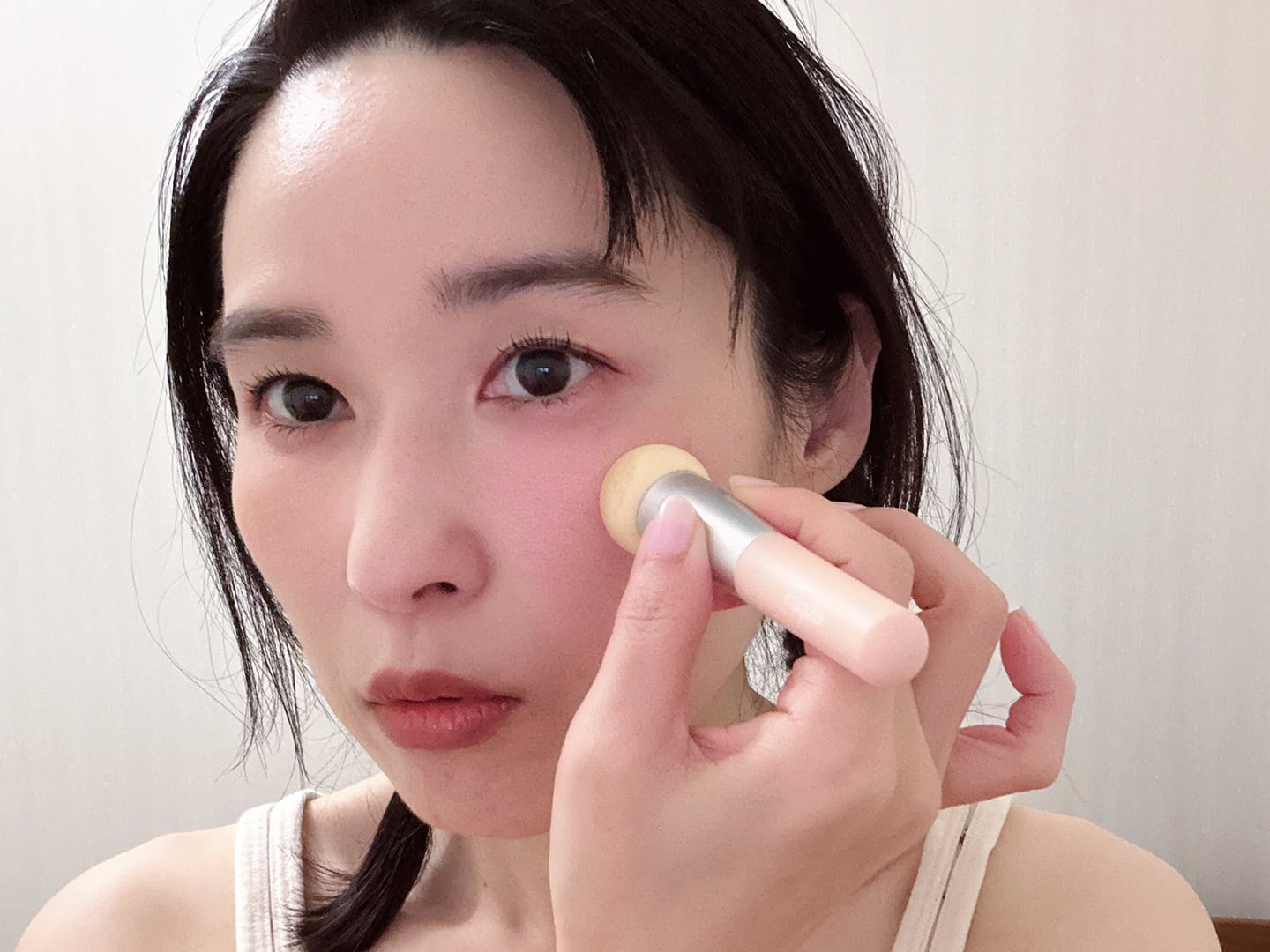 使用しているのはフジコのポアレスパフ。