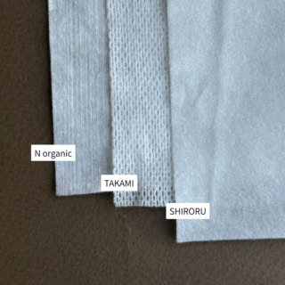 近くで見るとこんな感じ。シルキーなN organic、メッシュクロスのTAKAMI、ソフトなSHIRORU。