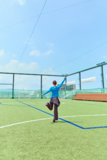 広大なグリーンの人工芝に青空！ 最高の景色！